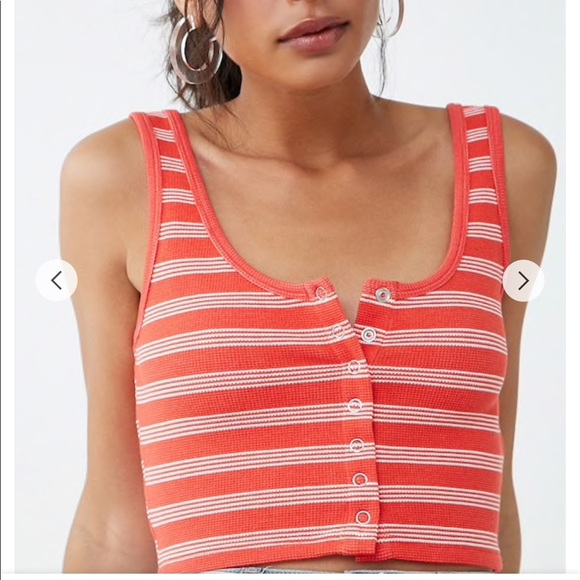 Forever 21 Tops - 🦋Forever 21 Striped Cropped Tank